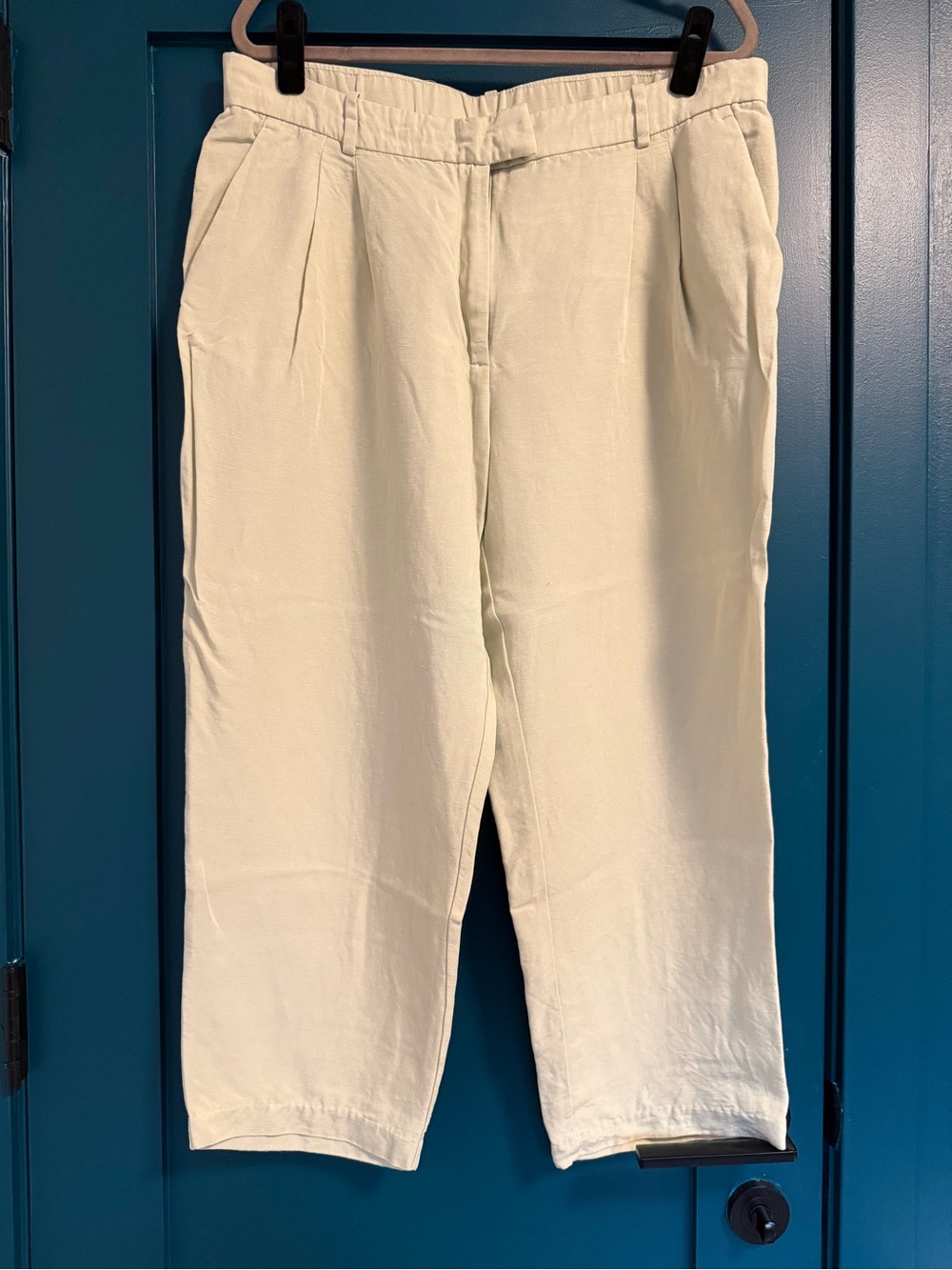 Classic Linen Cropped Trousers